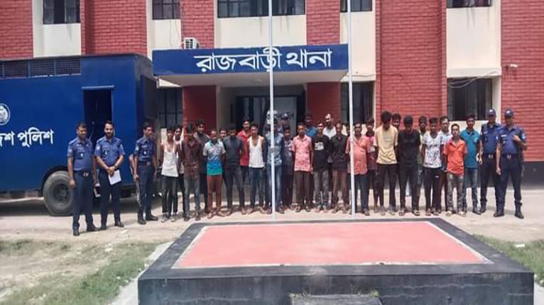 বিএনপির নেতা-কর্মীদের সঙ্গে পুলিশের সংঘর্ষের ঘটনায় ২৮জন গ্রেপ্তার