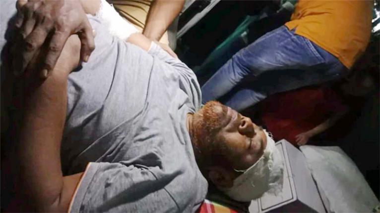ভোলার লালমোহনে উপজেলা কৃষকলীগ সভাপতিকে হামলা করে ৩৫ লাখ টাকা ছিনতাই