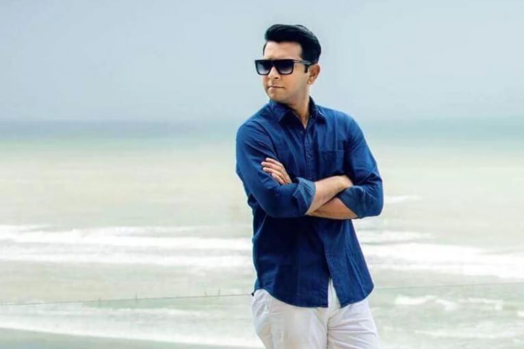 জনপ্রিয় সংগীতশিল্পী-অভিনেতা তাহসান খান।