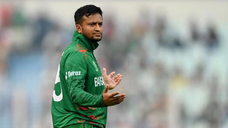 টেস্ট ও টি-টোয়েন্টি থেকে অবসরের ঘোষণা সাকিবের, ওয়ানডেতে ইতি টানবেন পঁচিশে