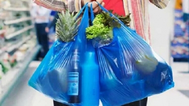 পলিথিন শপিং ব্যাগ উৎপাদন বন্ধে জোরদার হচ্ছে অভিযান