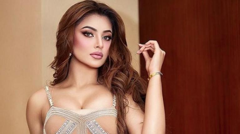 ভাইরাল সেই ভিডিও নিজেই ছড়িয়েছেন উর্বশী