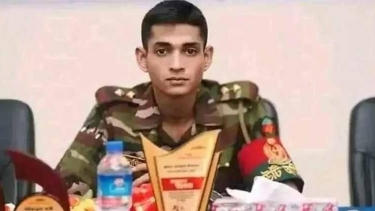 গলায় এলোপাথাড়ি ছুরি চালিয়ে সেনা কর্মকর্তা তানজিমকে হত্যা