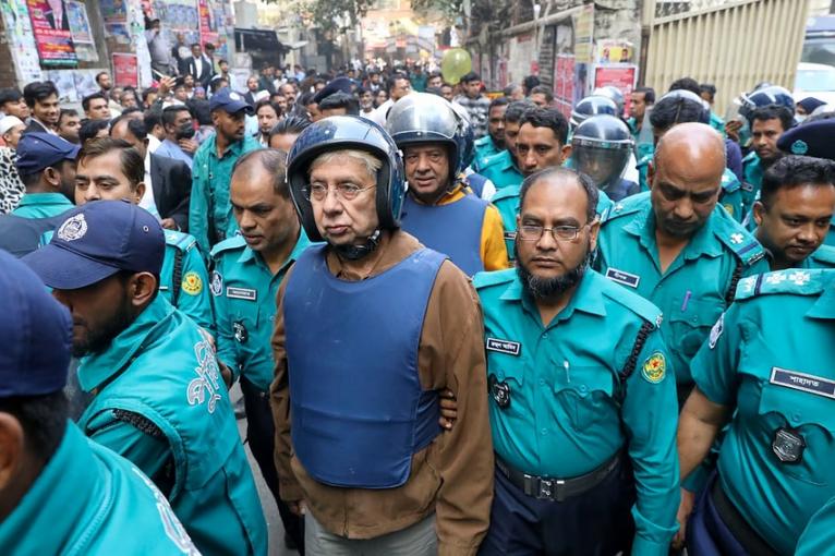 ‘আমি বিএনপি করতাম’, আদালতে শমসের মবিন
