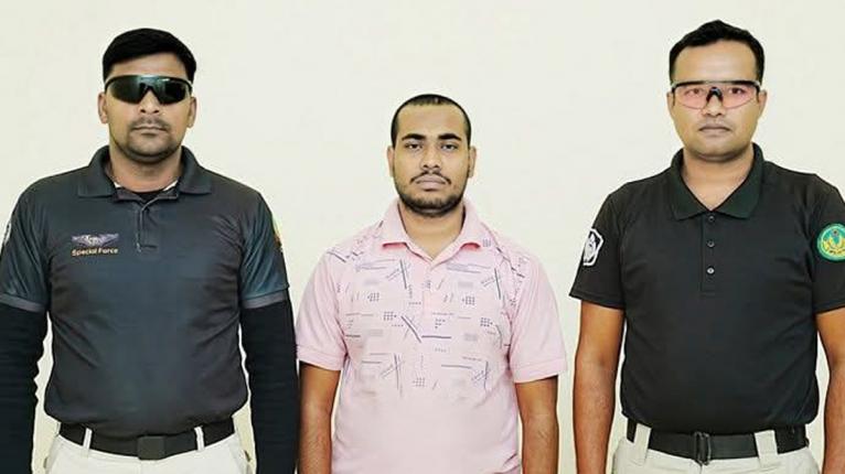 রাবিতে কোরআন পোড়ানোর মামলায় শিক্ষার্থী গ্রেফতার