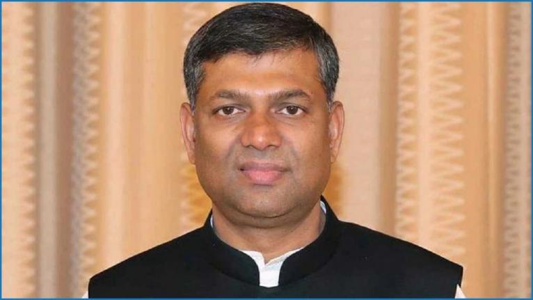 সস্ত্রীক সাবেক এমপি শেখরসহ ৫ জনের দেশত্যাগে নিষেধাজ্ঞা