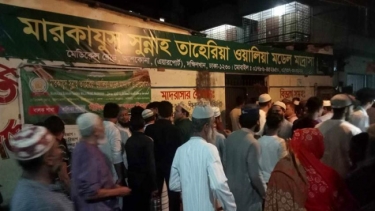 আশকোনায় মাদ্রাসাছাত্রকে বলাৎকার, শিক্ষককে গণধোলাই দিয়ে পুলিশে সোপর্দ