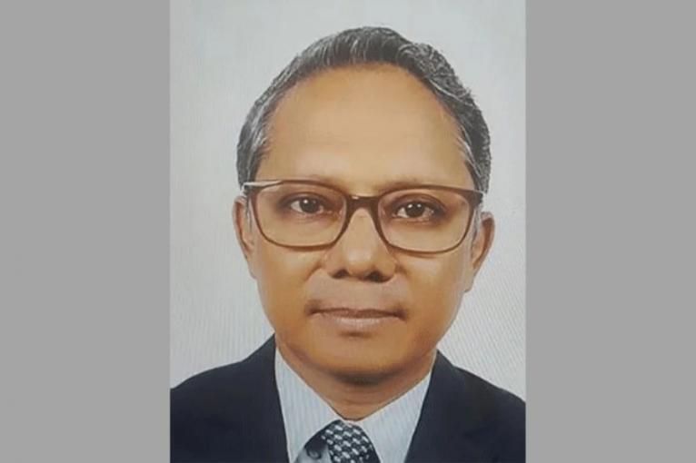 কলাবাগানে বাসা থেকে আইনজীবীর ঝুলন্ত মরদেহ উদ্ধার