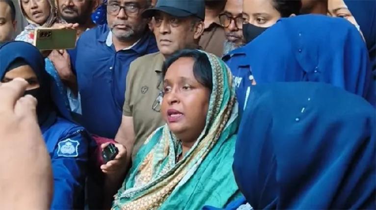 হত্যা মামলায় কারাগারে সেলিনা হায়াৎ আইভী