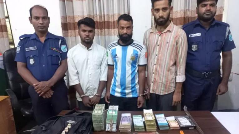 ব্যাংকের ভল্ট ভেঙে টাকা চুরির ঘটনায় নৈশপ্রহরীর দায় স্বীকার