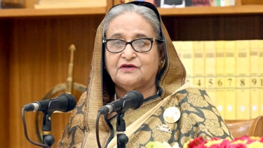 শেখ হাসিনার পক্ষে নিযুক্ত আইনজীবীকে সরিয়ে দিলেন ট্রাইব্যুনাল