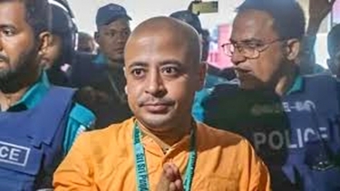 বিস্ফোরক মামলায় চিন্ময় দাসকে কারাফটকে জিজ্ঞাসাবাদের আদেশ