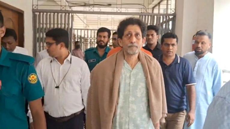বোর্ডের সহায়তায় অর্থনীতির মেরুদণ্ড ভেঙে দেওয়া হয়েছে