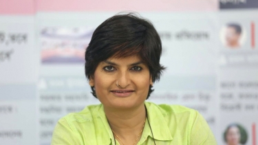 সাংবাদিক মুন্নী সাহাকে ৩ ঘণ্টা জিজ্ঞাসাবাদ করল দুদক