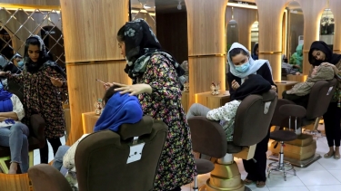 কাবুলের কয়েক ডজন বিউটি পার্লার বন্ধ করলো তালেবান