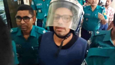 নতুন মামলায় গ্রেপ্তার পলক-মনুসহ ৪