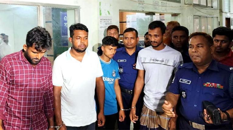 চারজনের তিন দিন করে রিমান্ড মঞ্জুর