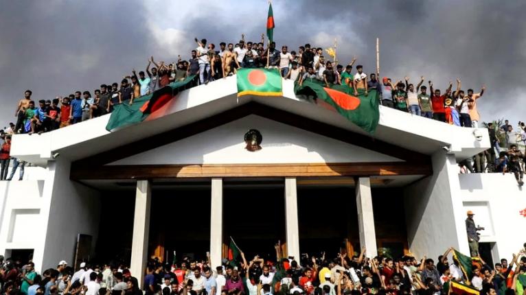 শেখ হাসিনার পতন কেবল ছাত্র আন্দোলনের কারণে হয়নি
