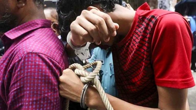 শিশুকে প্রাপ্তবয়স্ক দেখিয়ে ভুল আদালতে বিচার চলেছে ১০ বছর!