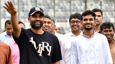 ‘তামিমকে সামনে রেখে সন্ত্রাসী কার্যক্রম হচ্ছে’, দাবি ক্রীড়া উপদেষ্টার