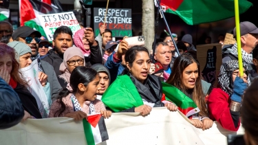 নিউজিল্যান্ডে ফিলিস্তিনপন্থী মিছিলে যোগ দিয়েছেন হাজার হাজার মানুষ