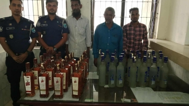 কিশোরগঞ্জে ৪৫ বোতল বিদেশি মদসহ গ্রেপ্তার তিন