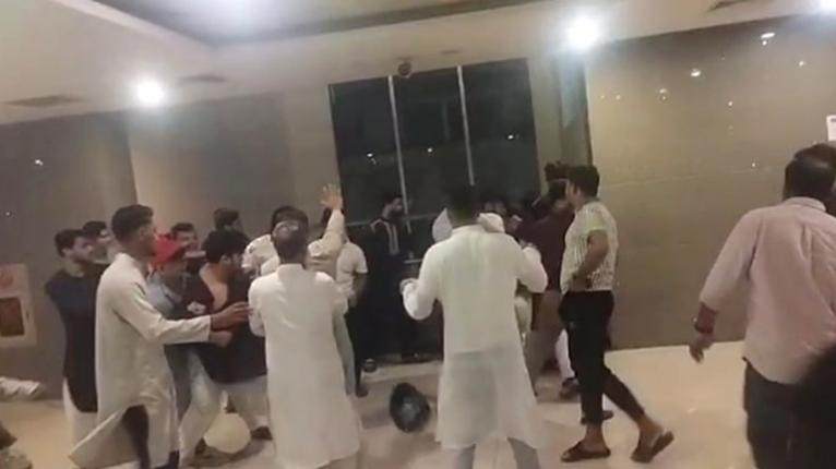 শাহবাগে এনসিপির দুই গ্রুপের মারামারি