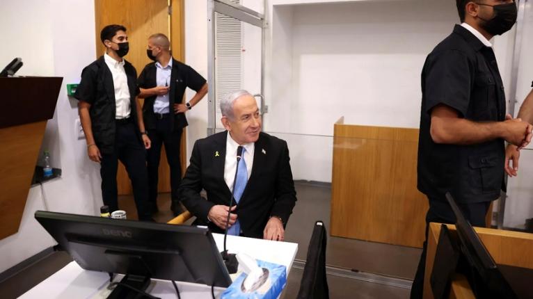 দুর্নীতি মামলায় ফের বিচার শুরু, আদালতে হাজির নেতানিয়াহু