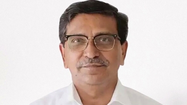 <small>জুলাই গণহত্যা</small> হানিফসহ ৪ জনকে আদালতে হাজির হতে পত্রিকায় বিজ্ঞপ্তির নির্দেশ