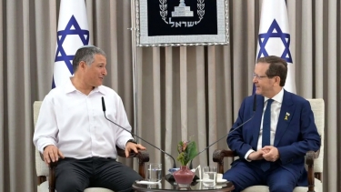 <small>হারেৎজ তদন্ত প্রতিবেদন</small> শিন বেতের সতর্কতার ৪ ঘন্টা পরে পুলিশ বার্তা পায়