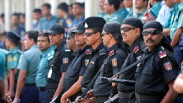 সারা দেশে যৌথ বাহিনীর অভিযানে গ্রেপ্তার ২২৪