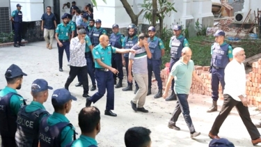 কারাগারে যেভাবে প্রথম দিন কাটালেন সেই ১৫ সেনা কর্মকর্তা