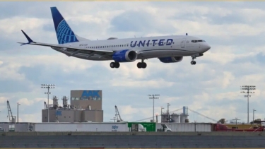 <small>সরকারি শাটডাউন</small> যুক্তরাষ্ট্রে শত শত ফ্লাইট বাতিল, ভোগান্তিতে মানুষ