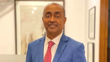 <small>অ্যাটর্নি জেনারেল</small> তত্ত্বাবধায়ক সরকার বাংলাদেশের গণতন্ত্রের জন্য সহায়ক ব্যবস্থা