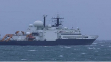 রুশ গোয়েন্দা জাহাজ থেকে লেজার নিক্ষেপ, বৃটেনের কড়া হুঁশিয়ারি