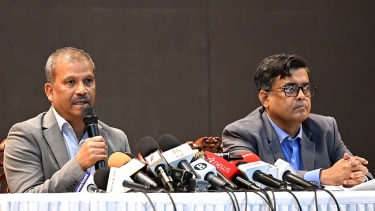 হাসিনাকে ফেরত আনতে ব্যবস্থা নেওয়া হচ্ছে: আইন উপদেষ্টা