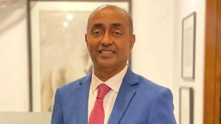 আকাশে যত তারা, আইনে তত ধারা: অ্যাটর্নি জেনারেল