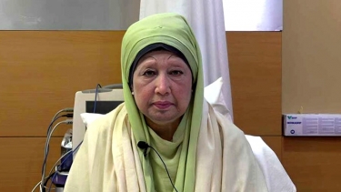 <small>খালেদা জিয়ার সর্বশেষ অবস্থা নিয়ে ব্রিফিং</small> মেডিকেল বোর্ড সুপারিশ করলে বিদেশে নেয়ার সিদ্ধান্ত