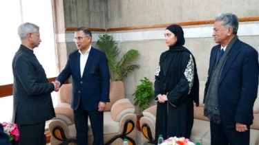 তারেক রহমানের কাছে ভারতের শোকবার্তা হস্তান্তর জয়শঙ্করের