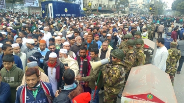 <small>খালেদা জিয়ার জানাজা</small> কানায় কানায় পূর্ণ মানিক মিয়া অ্যাভিনিউ-ফার্মগেট, ধানমন্ডি-২৭, শ্যামলীসহ আশাপাশের এলাকা