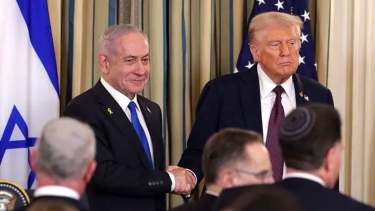 শিঘ্রই গাজায় ‘শান্তি পরিষদ’ ও ‘সরকারের’ ঘোষণা দিতে পারেন ট্রাম্প