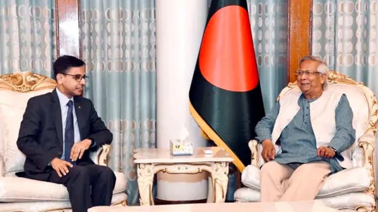 হাসিনা-পরবর্তী বাংলাদেশের প্রতি ভারত কি অবস্থান বদলাচ্ছে?