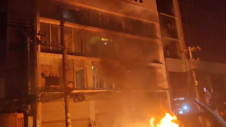 প্রথম আলো, ডেইলি স্টার কার্যালয়ে হামলায় জড়িতদের দৃষ্টান্তমূলক শাস্তির দাবি