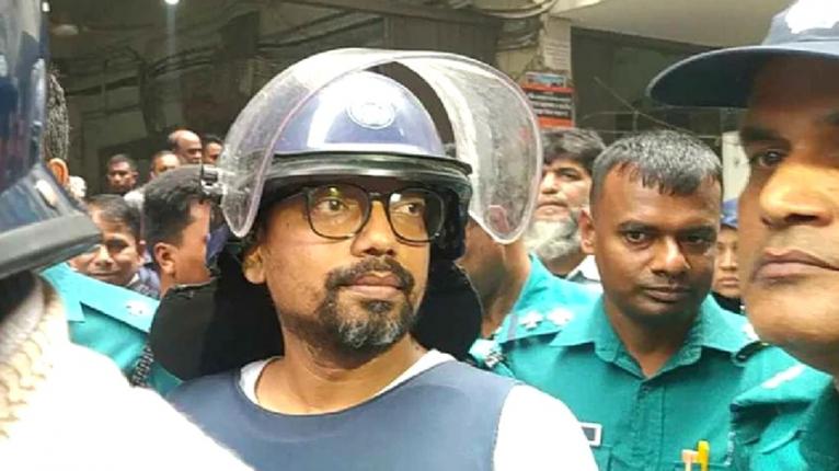 ইন্টারনেট বন্ধ নিয়ে দেওয়া বক্তব্য কাঠগড়ায় দাঁড়িয়ে শুনলেন পলক