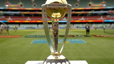 ফিকে হয়ে যাচ্ছে বিশ্বকাপের স্বপ্ন