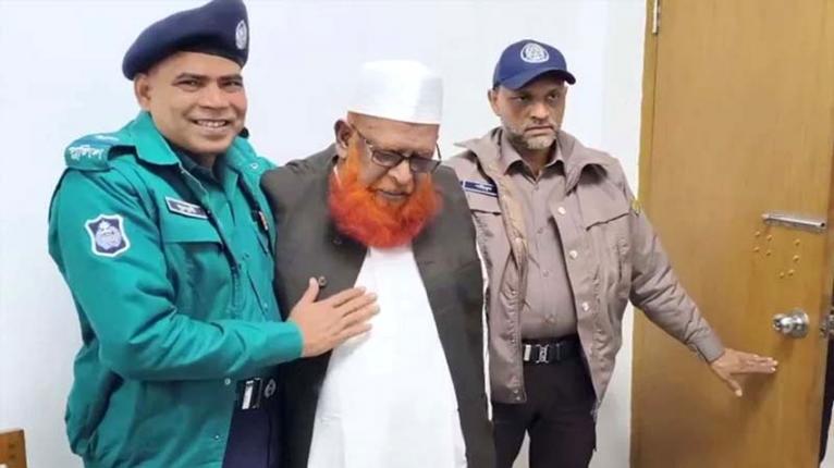 আত্মসমর্পণ করলেন মৃত্যুদণ্ডপ্রাপ্ত পলাতক আসামি আবুল কালাম আজাদ