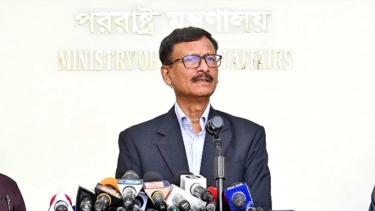 <small>পররাষ্ট্র মন্ত্রণালয়ের বিবৃতি</small> ভারতের মাটিতে শেখ হাসিনার বক্তব্য বাংলাদেশের গণতন্ত্রে উত্তরণ, নিরাপত্তাকে বিপন্ন করছে