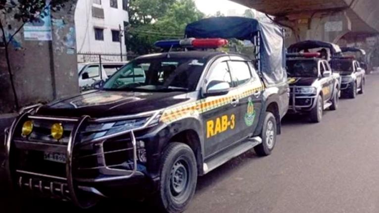 সাবেক মন্ত্রীর গাড়ি ব্যবহার করতে চায় পুলিশ