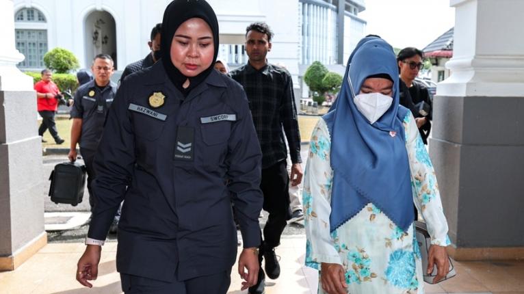 মালয়েশিয়ার সংশোধিত ময়লা ফেলা-বিরোধী আইনে প্রথম অভিযুক্ত দুই বিদেশির একজন বাংলাদেশি