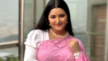 অপারেশন করেছেন পরীমনি, আদালতে আসছেন না কাল